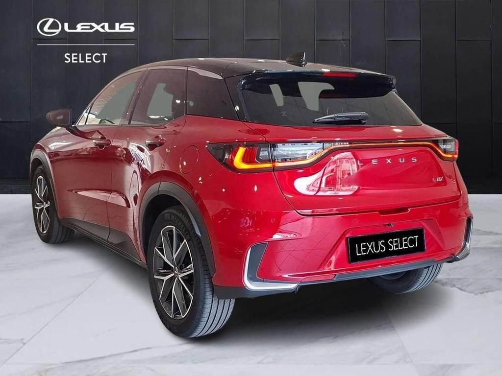 Lexus LBX 1.5 Hybrid Emotion 2WD