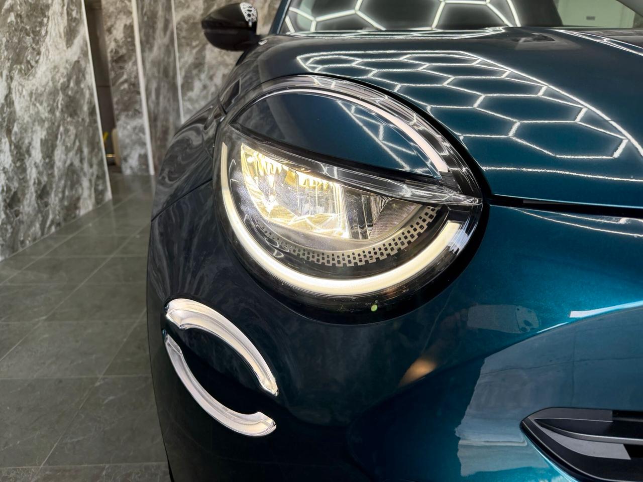 Fiat 600 Hybrid 145 CV DCT MHEV La Prima
