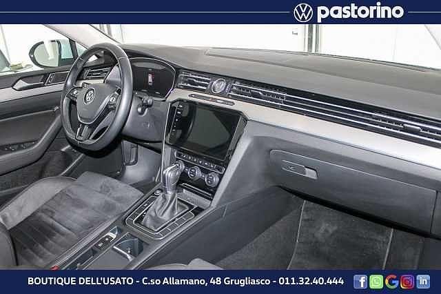 Volkswagen Passat Variant 2.0 TDI DSG Executive - Adaptive Cruise Control