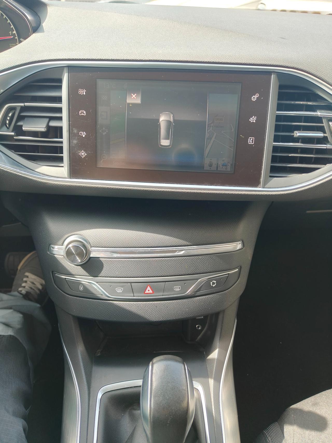 Peugeot 308 BlueHDi 120 S&S EAT6 SW Allure