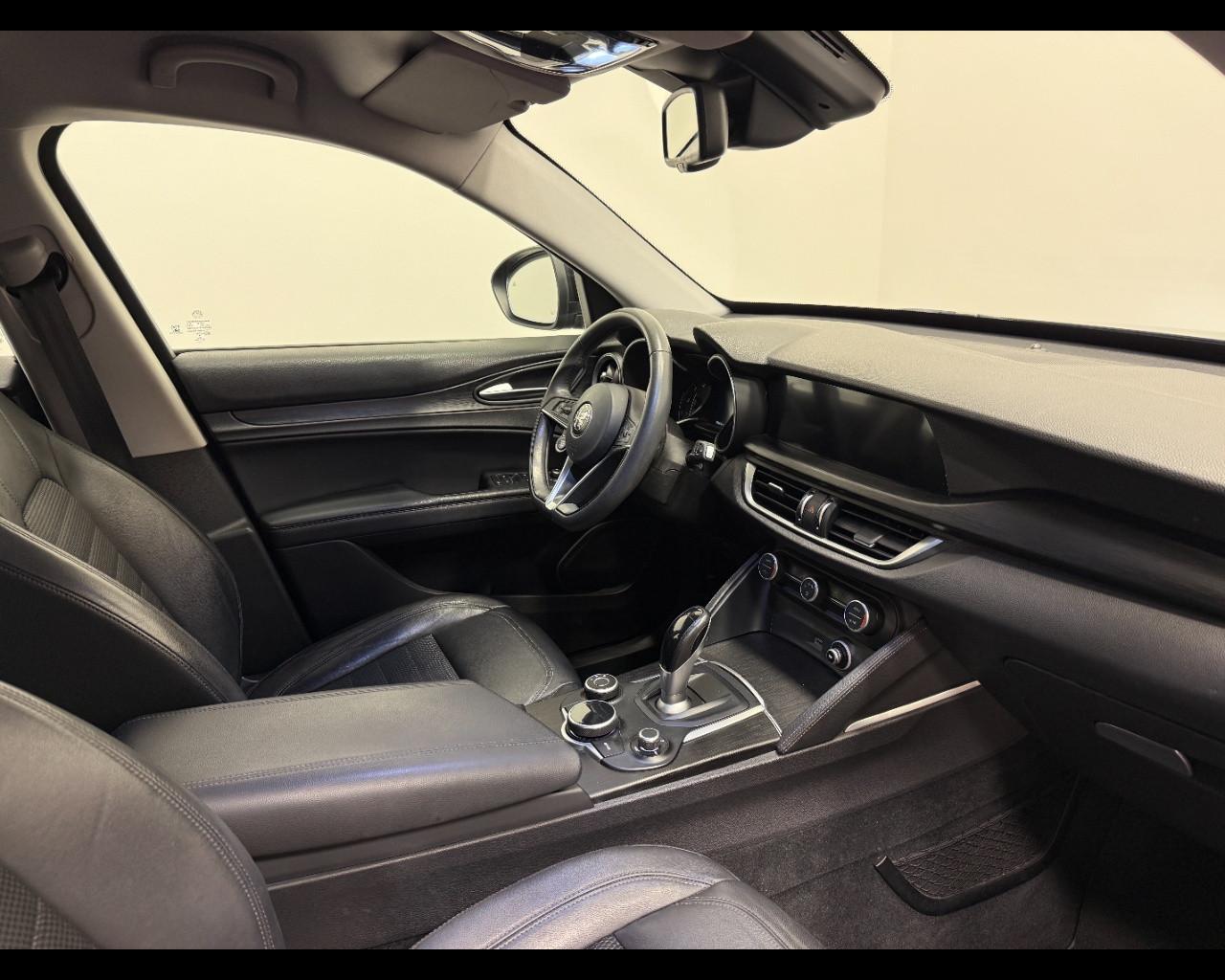 ALFA ROMEO STELVIO 2.2 T RWD AUTO SUPER