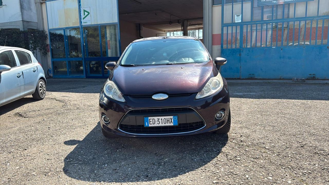Ford Fiesta 1.4 3 porte Bz.- GPL Titanium