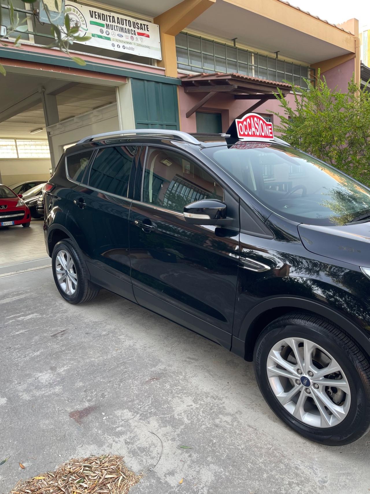 Ford Kuga 1.5 TDCI 120 CV S&S 2WD Powershift ST-Line