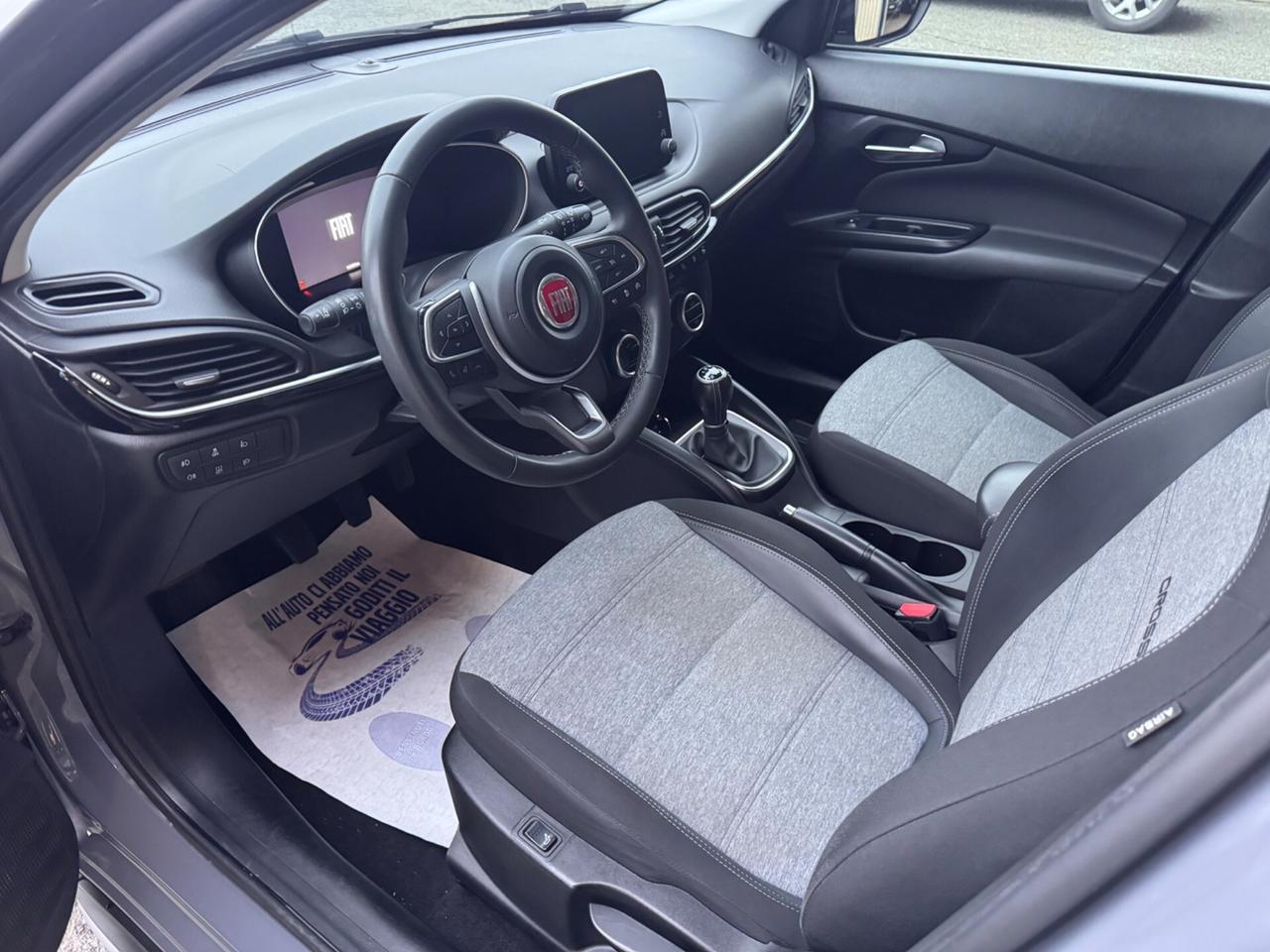 Fiat Tipo 1.0 5 porte Cross