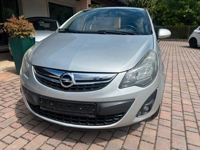 Opel Corsa 1.2 5 porte Edition OK NEOPATENTATI