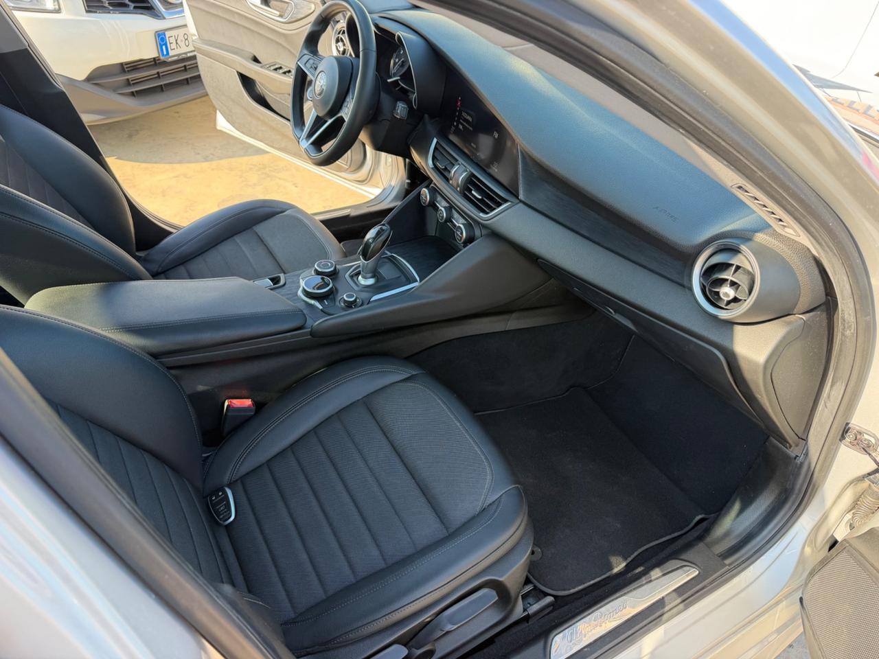 Alfa Romeo Giulia 2.2 Turbodiesel 160 CV AT8 Executive