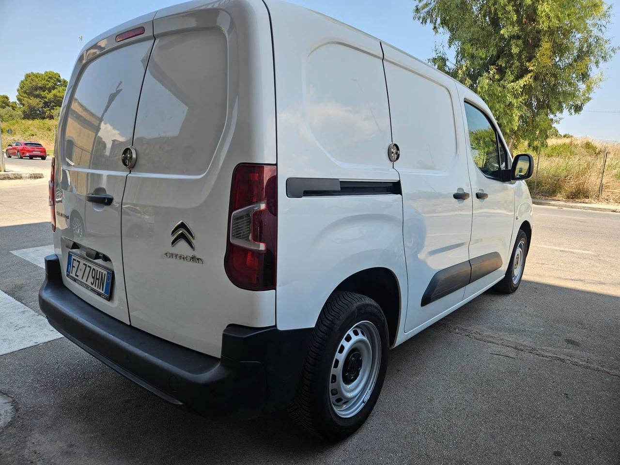 Citroen Berlingo N1 2019 1.5 100CV IVA ESPOSTA 3P.