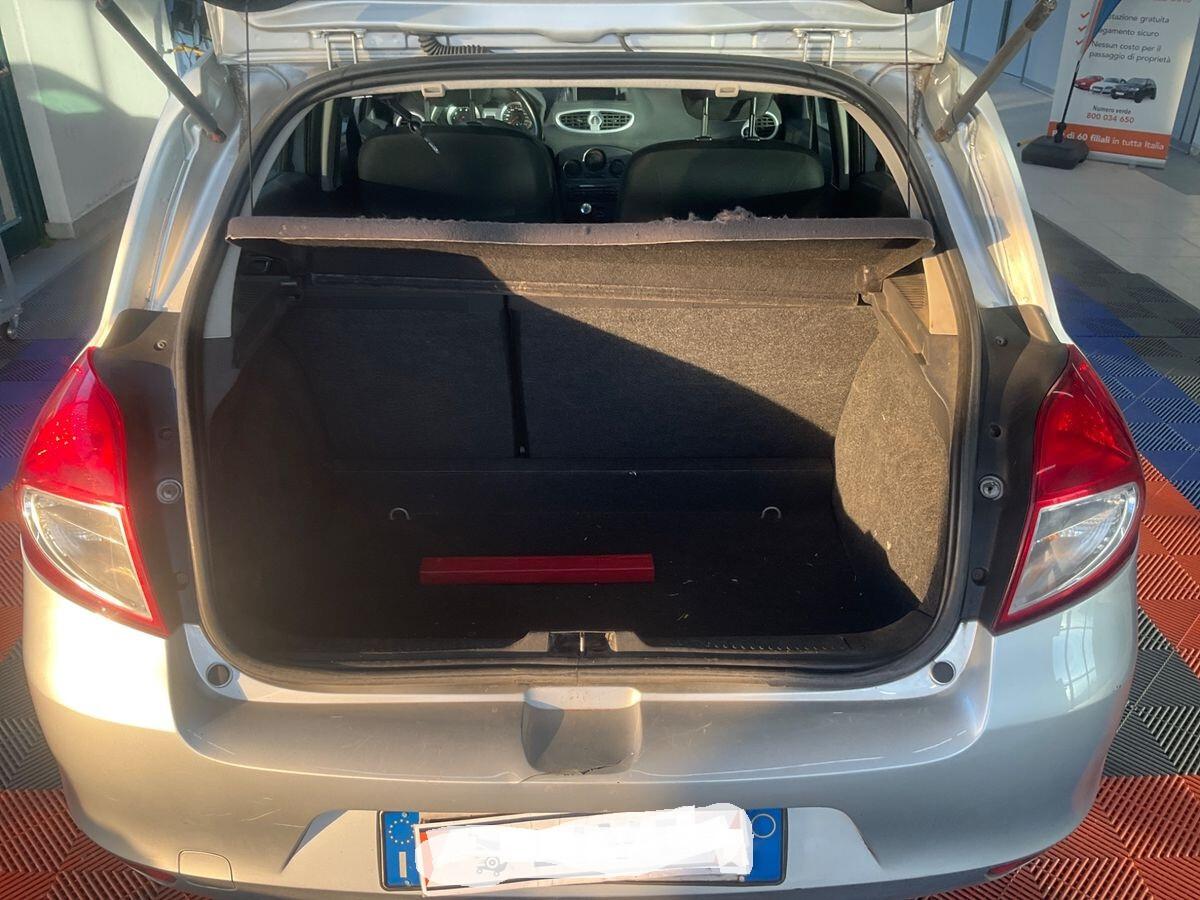 Renault Clio 1.2 16V 5 porte Dynamique