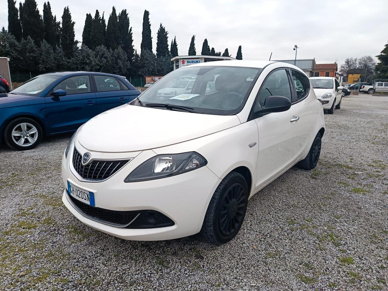 Lancia Ypsilon 1.0 FireFly 5 porte S&S Hybrid UnYca