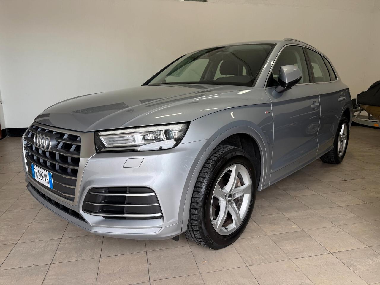 Audi Q5 2.0 TFSI quattro S tronic Business Sport KM 112000