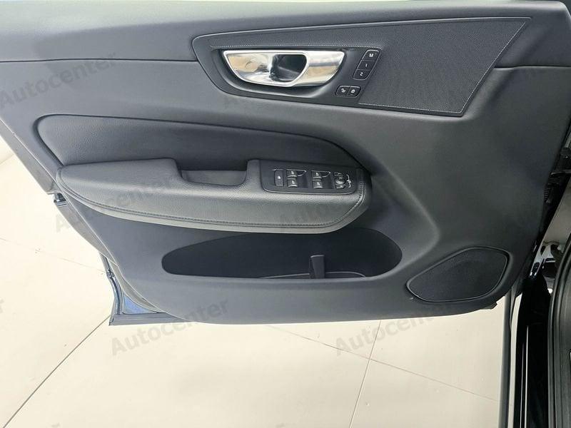 Volvo XC60 XC60 B4 (d) 197CV AWD AUT INSCRIPTION **AUTOCARRO N1**