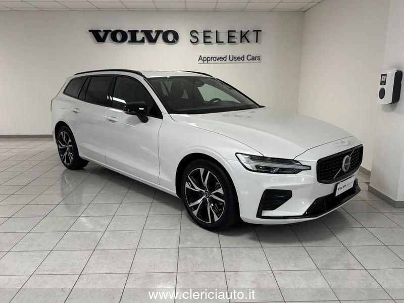 Volvo V60 B4 (d) automatico Plus Dark - KM0