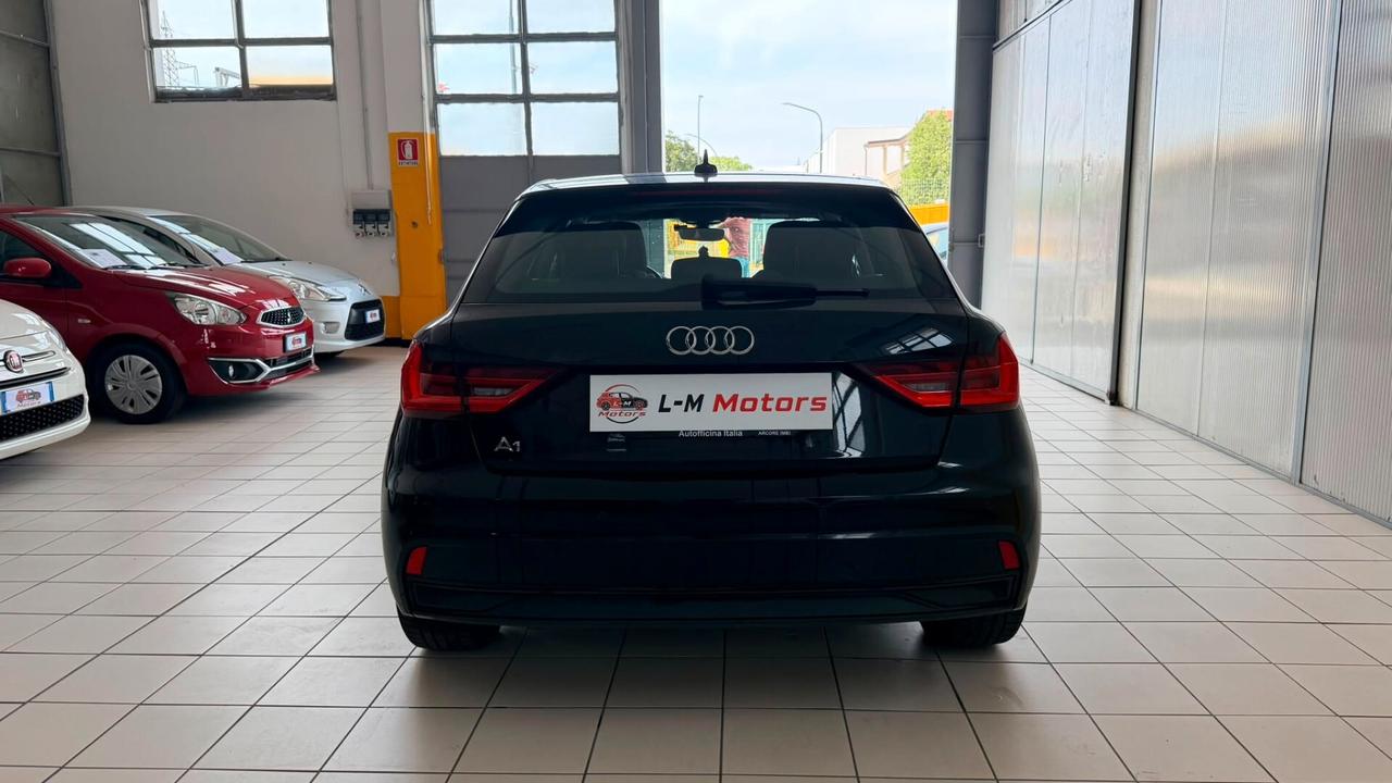 Audi A1 SPB 30 TFSI Identity Black