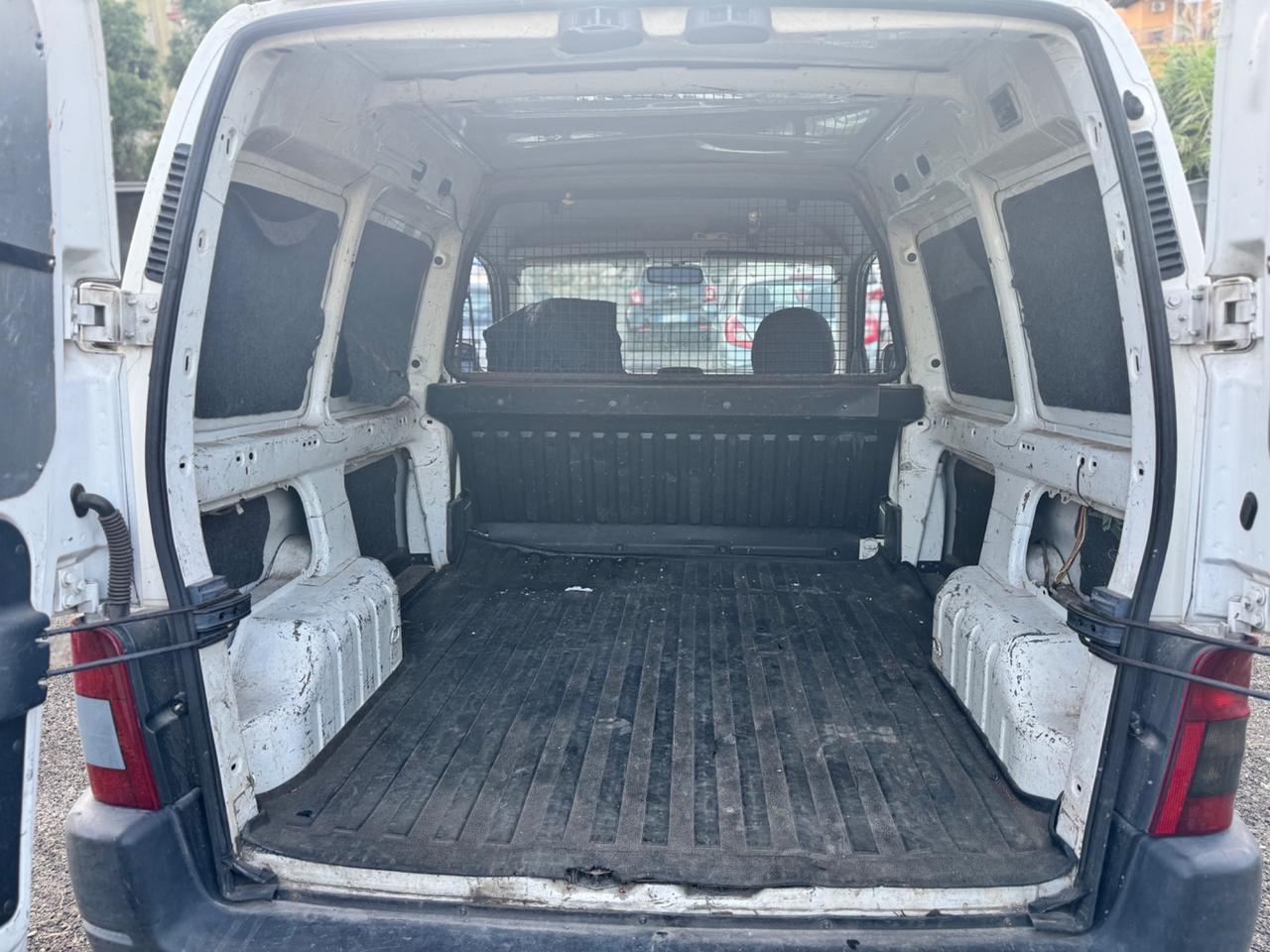 Peugeot Ranch 1.9 diesel 4p. XR