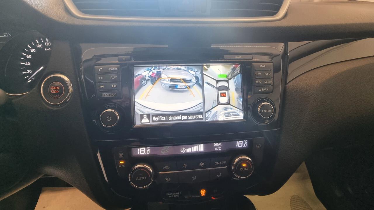 Nissan Qashqai 1.2 DIG-T 360 Tekna tetto panoramico
