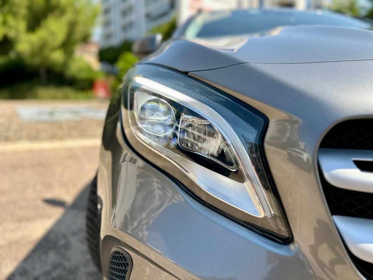 Mercedes-Benz GLA 200 D 200 Business #11388