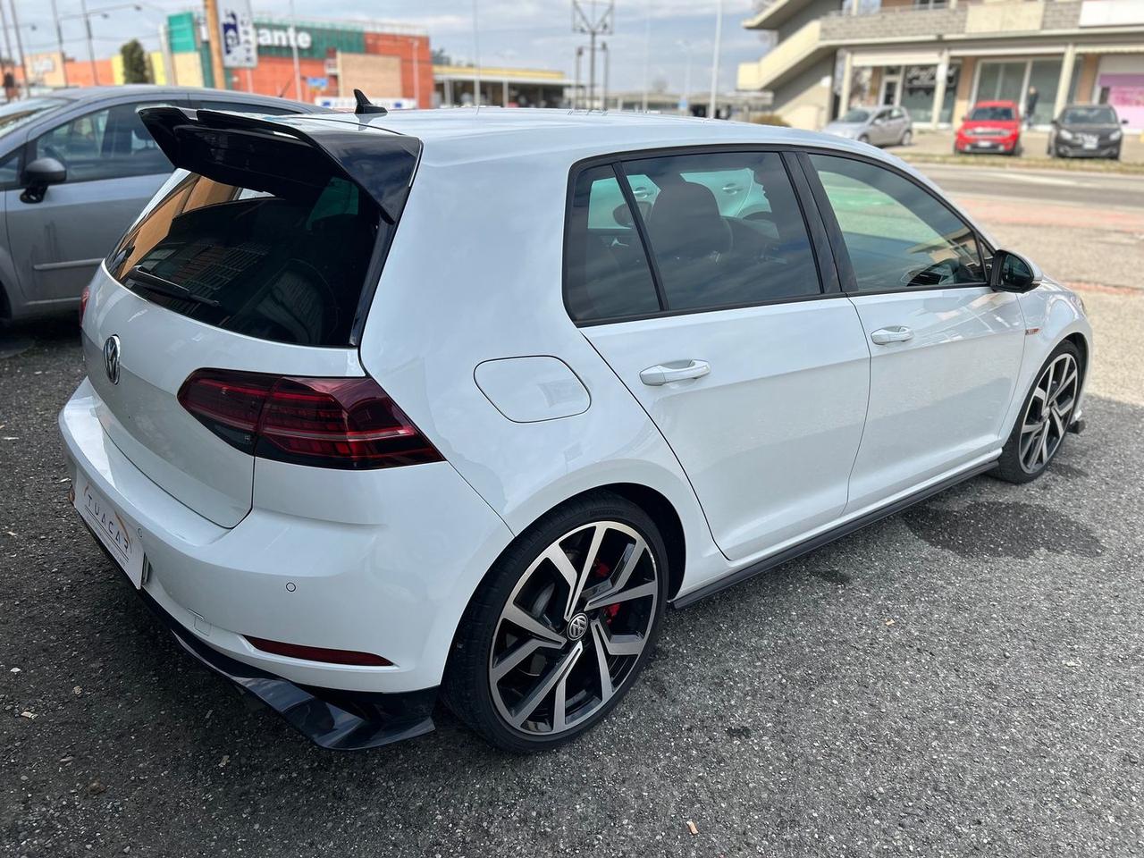 Volkswagen Golf GTI Highline 2.0 TSI GTI Performance