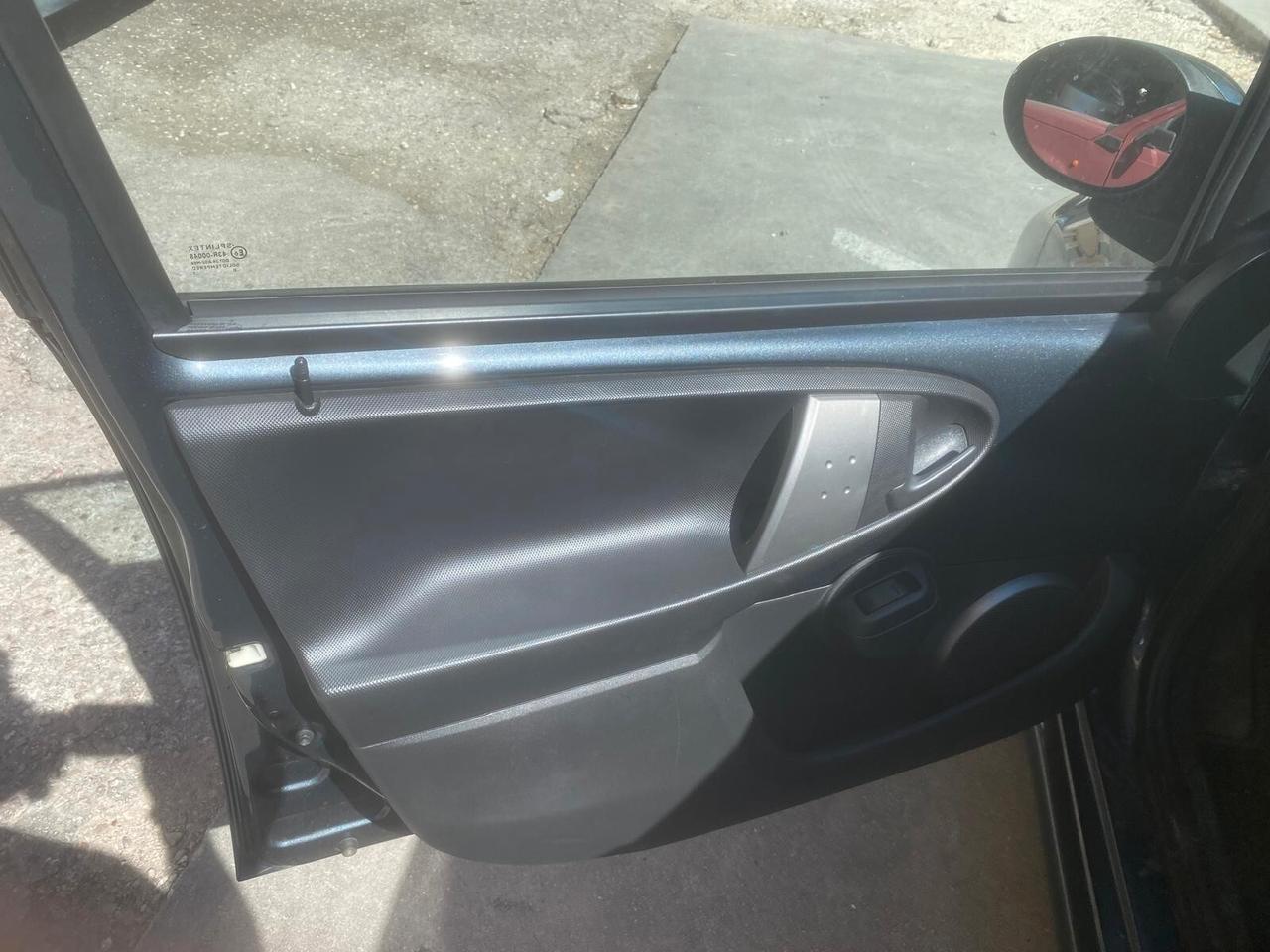Toyota Aygo 1.0 12V VVT-i 5 porte Lounge Connect