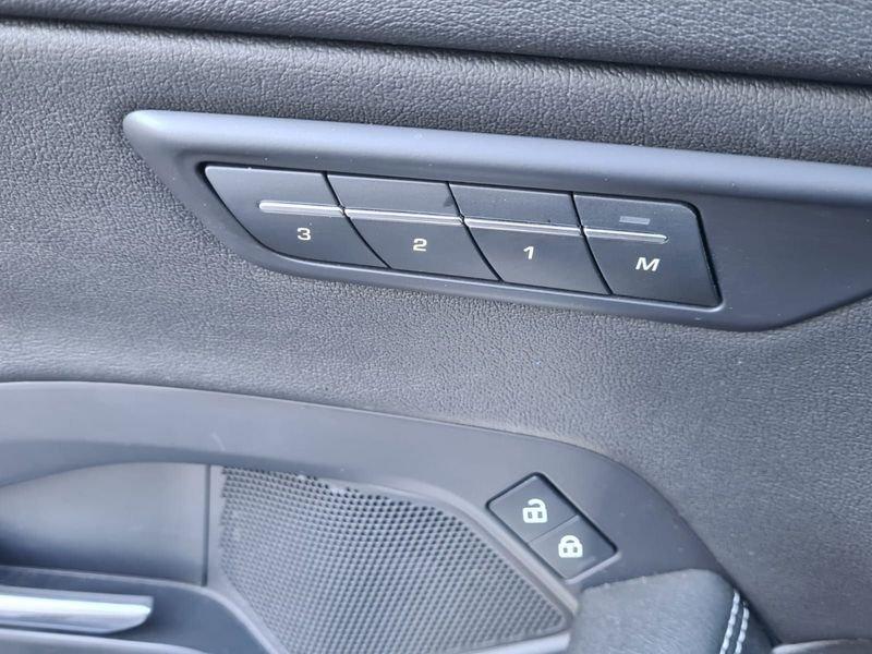 Jaguar E-Pace E-Pace 2.0 I4 249 CV AWD Auto R-Dynamic S Black Edition