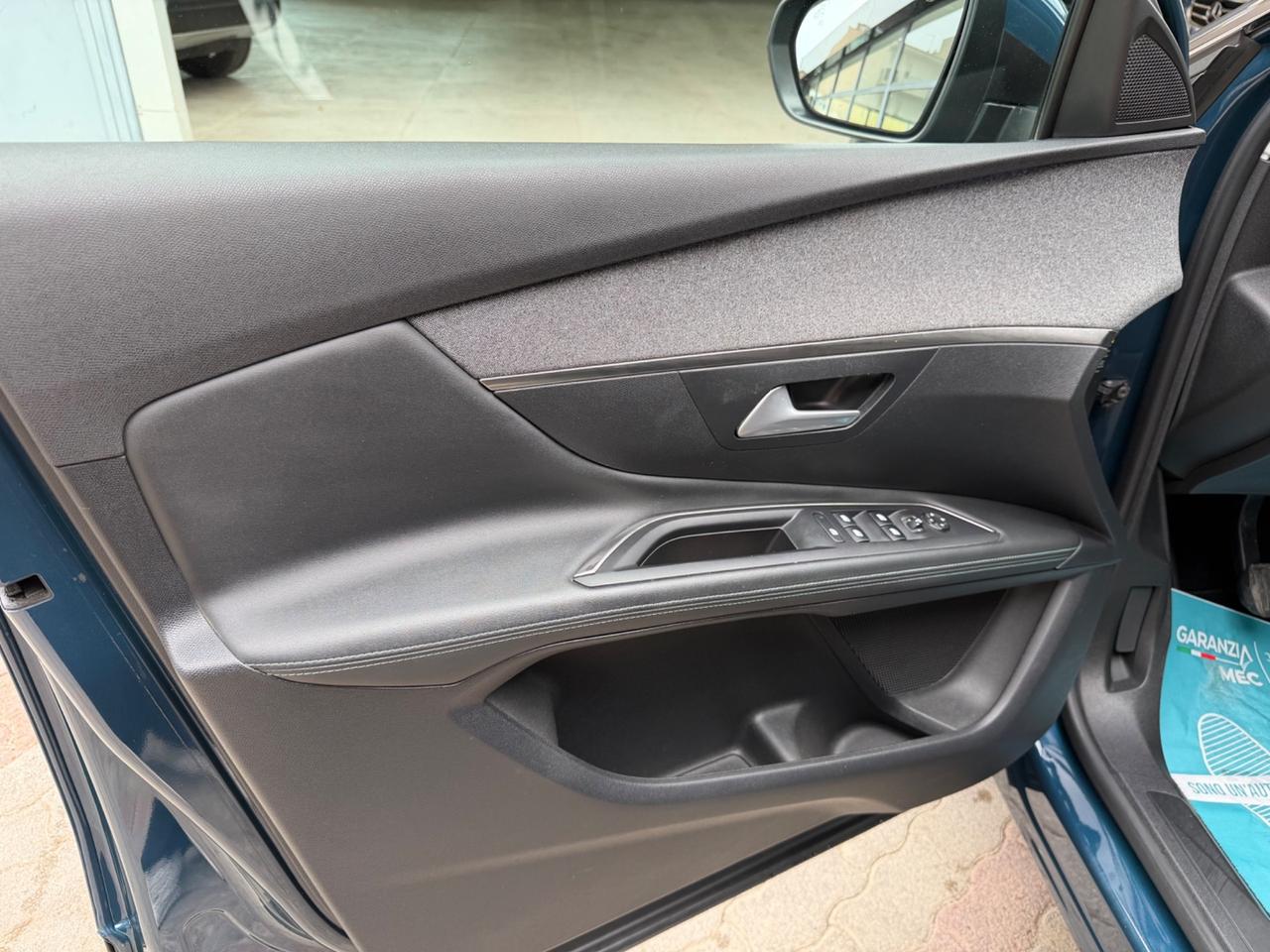Peugeot 3008 BlueHDi 130 S&S Allure 12/2021