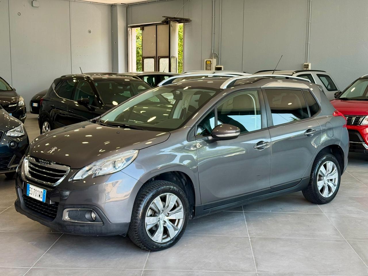 Peugeot 2008 1.2 VTi 82CV Allure