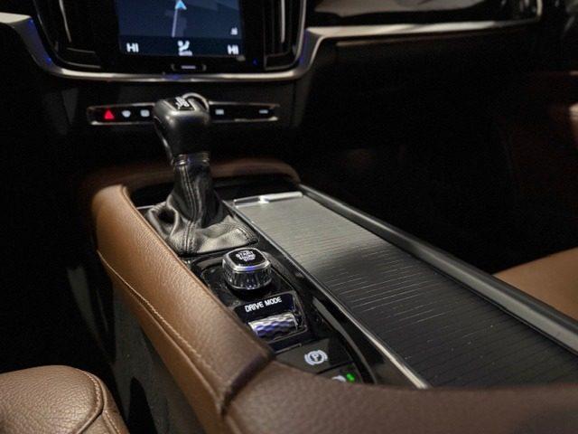 VOLVO V90 D4 190CV AWD Geartronic Inscription GANCIO TRAINO