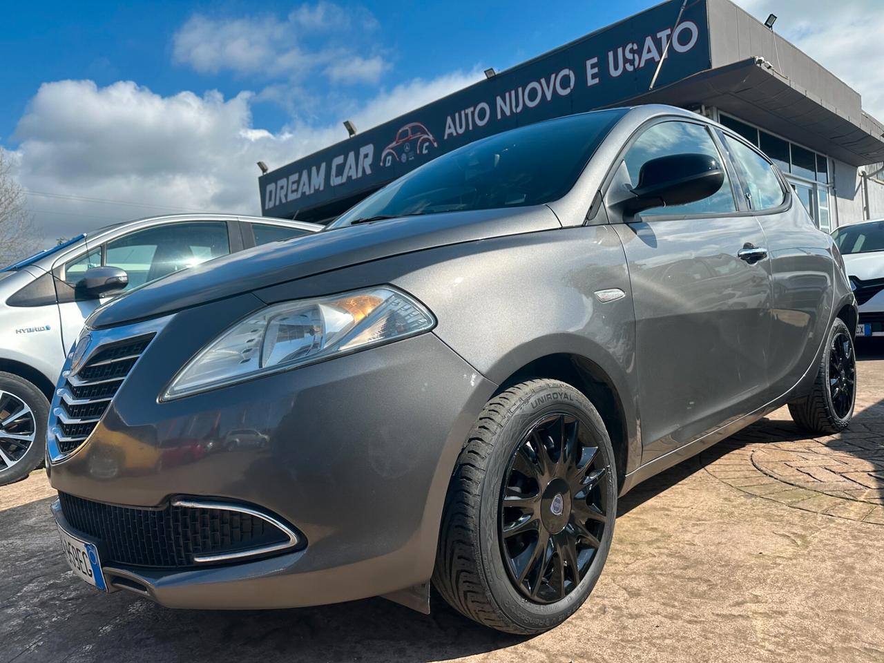 LANCIA YPSILON GOLD TAGLIANDI FINANZIAMENTO