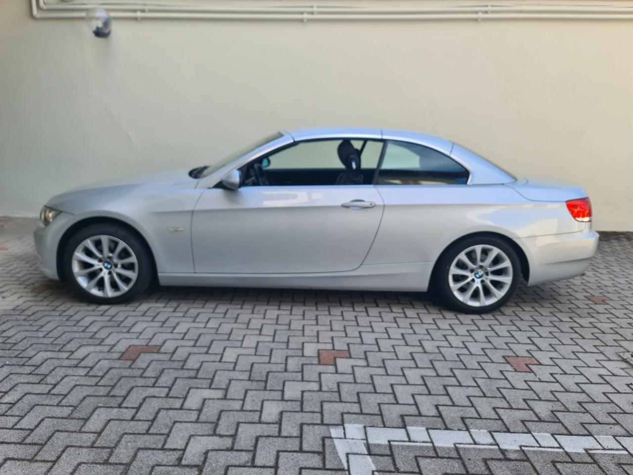 Bmw 320i cat Cabrio Futura - Km. certif.