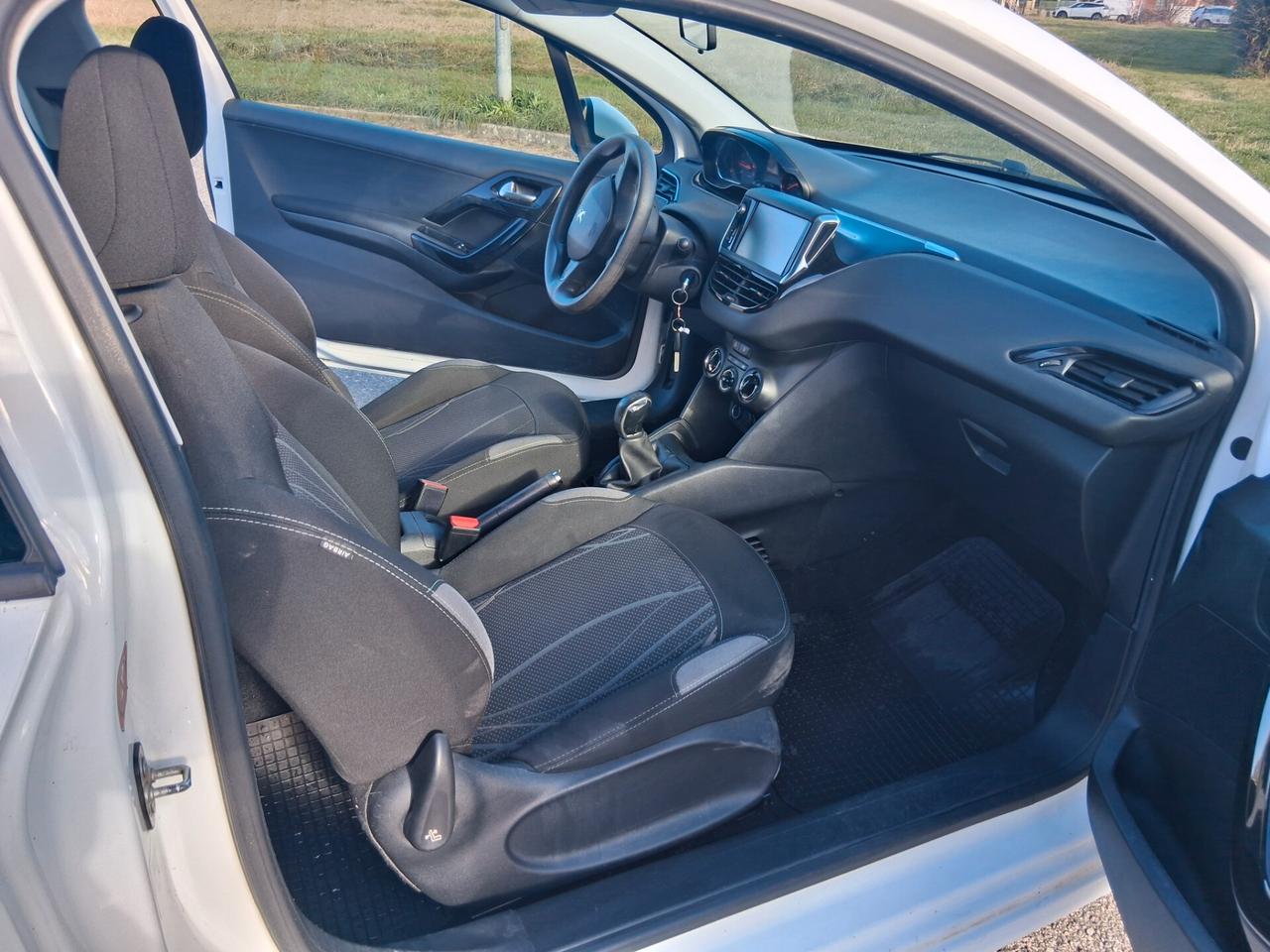 Peugeot 208 PureTech 68 3 porte Access