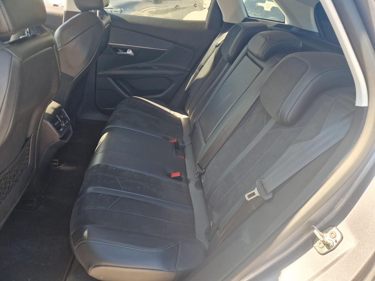 Peugeot 3008 BlueHDi 130 S&S EAT8 Crossway-2020