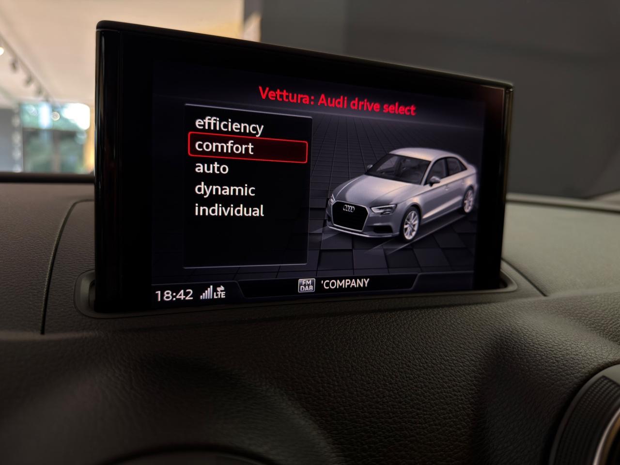 Audi A3 Sedan 30 TDI S- LINE *FULL OPTIONAL* Berlina