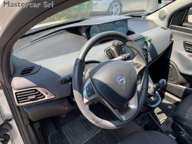 LANCIA Ypsilon Ypsilon 1.0 firefly hybrid Gold s - GL546CZ
