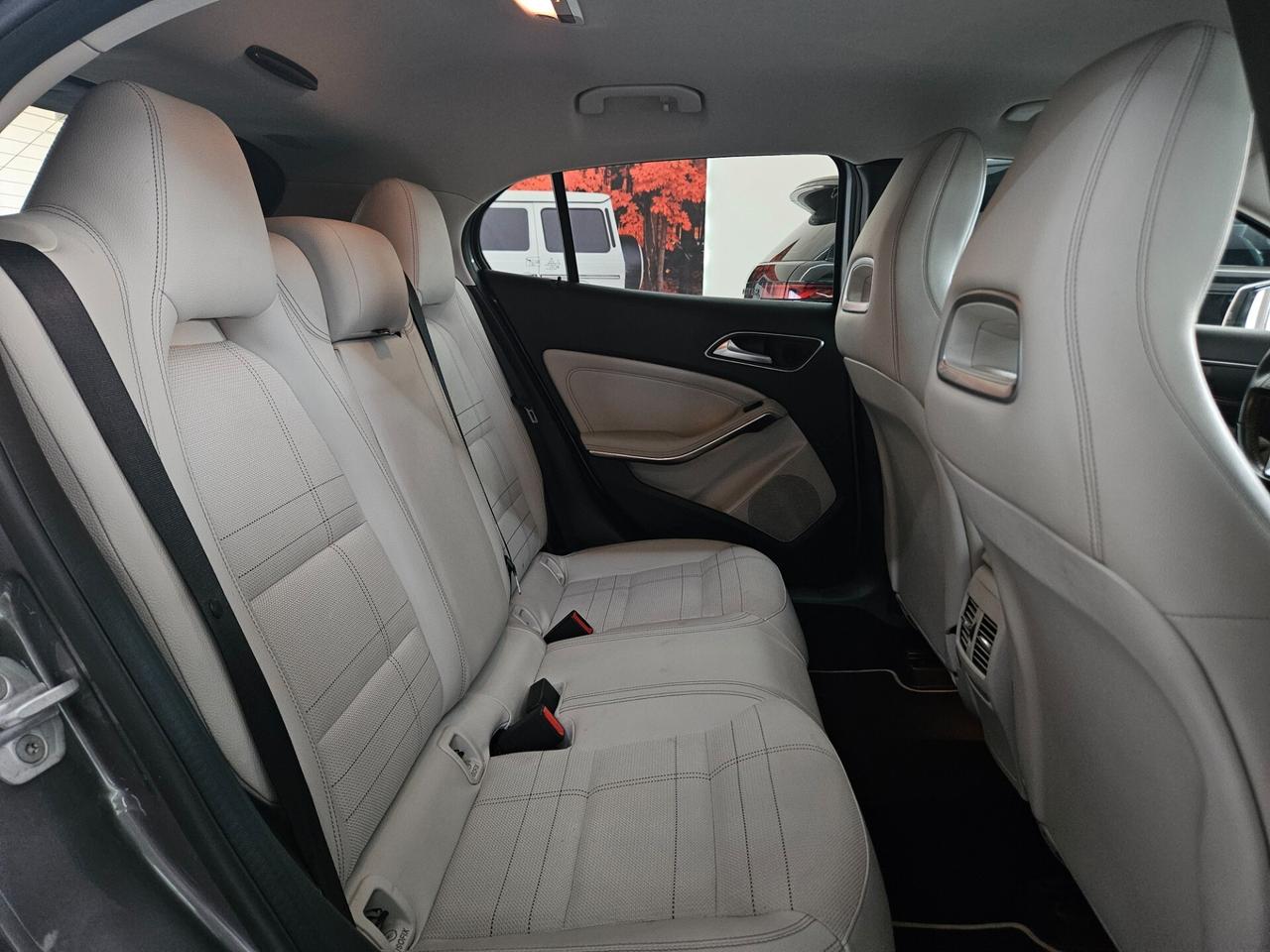 Mercedes-Benz GLA 200 d (cdi) Premium auto - IVA ESPOSTA