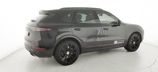PORSCHE Cayenne 3.0 V6