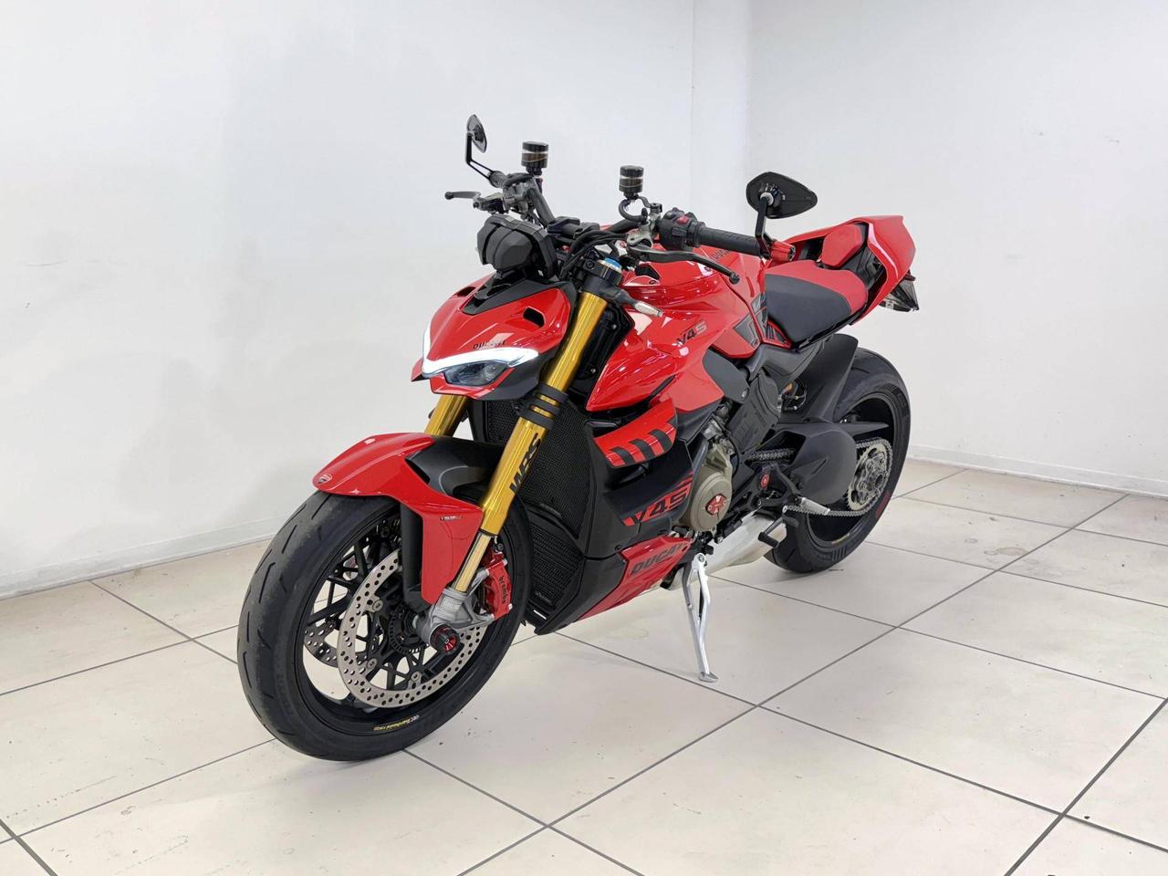 DUCATI Streetfighter V4 1100 Streetfighter V4 S Red