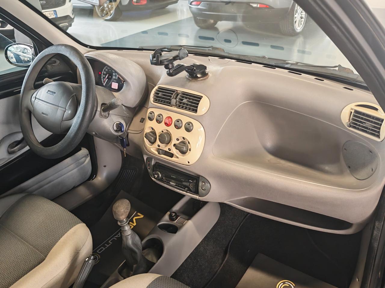 Fiat 600 1.1 Active
