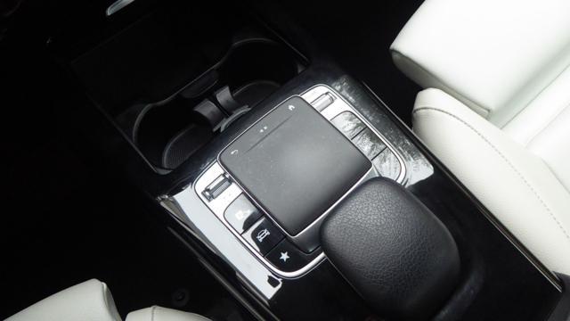 MERCEDES-BENZ A 180 d Automatic Business