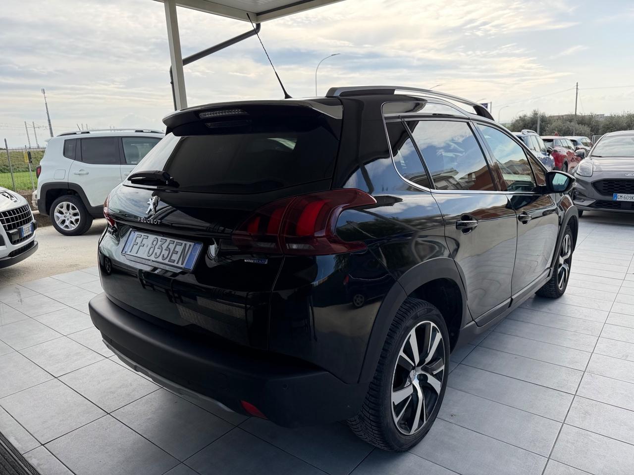 Peugeot 2008 BlueHDi 100 Allure