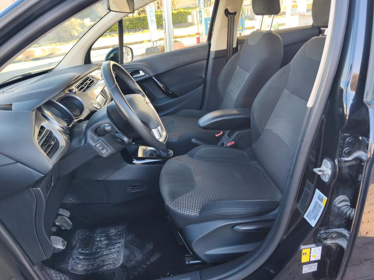 Citroen C3 PureTech 82 Exclusive Accetto Permute