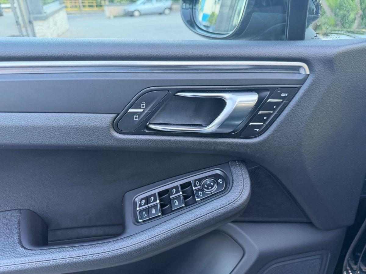 PORSCHE - Macan - 2.0