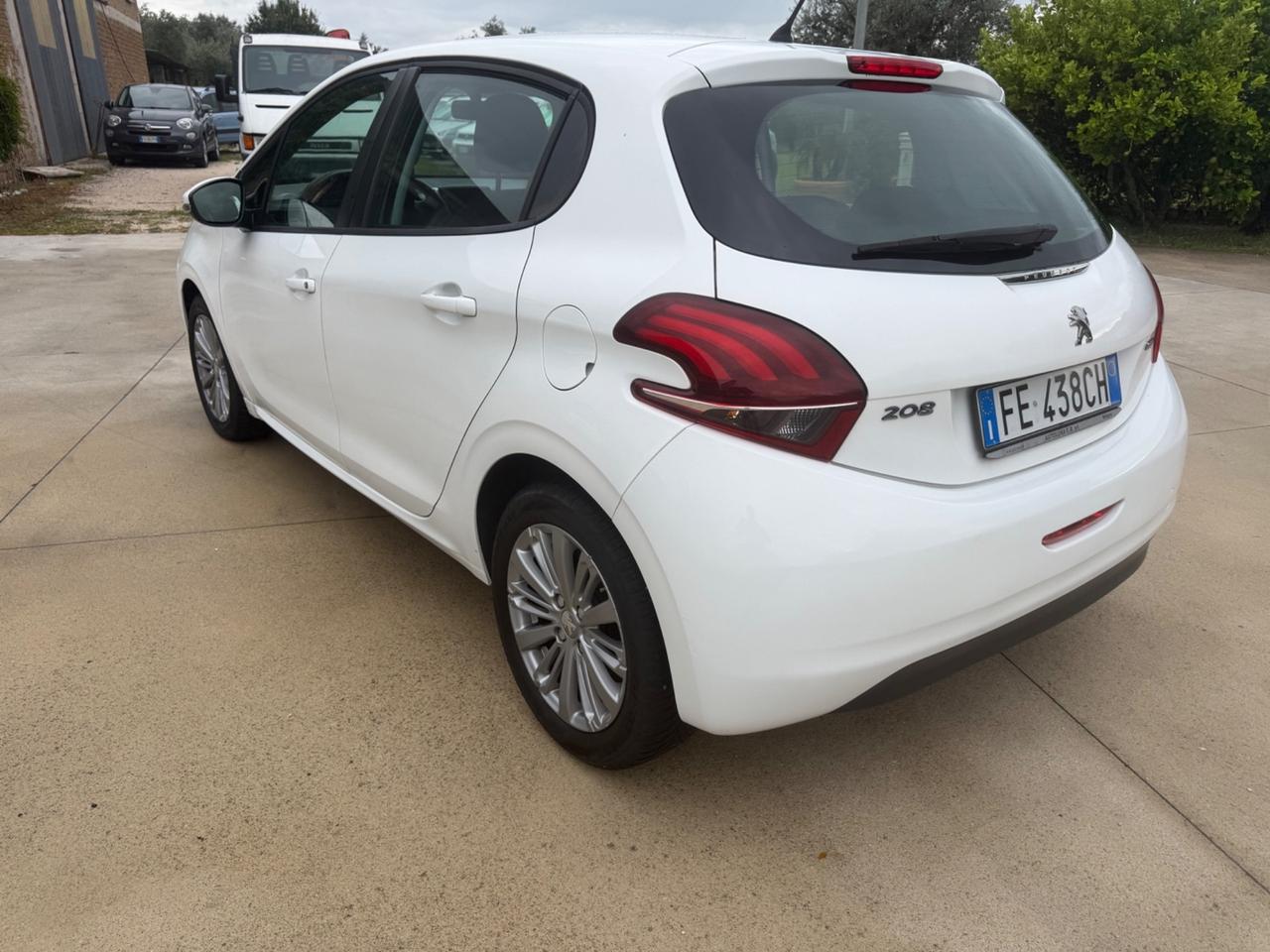 Peugeot 208 BlueHDi 75 5 porte Allure