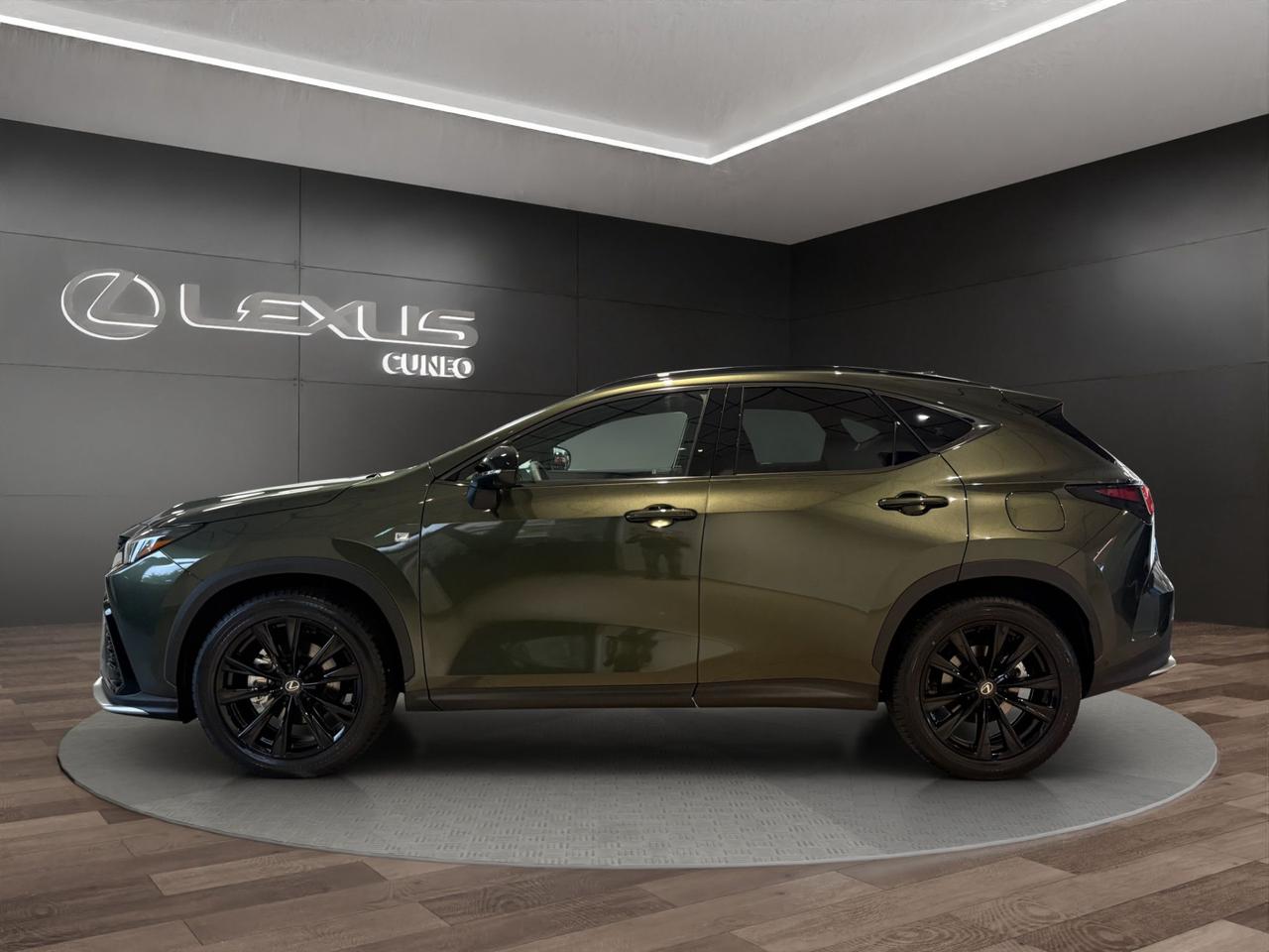 Lexus NX 2.5 F-Sport 4wd 197cv e-cvt
