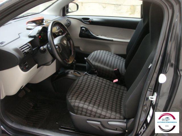 TOYOTA - iQ - 1.0 CVT Lounge