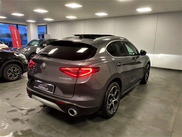 ALFA ROMEO Stelvio 2.2 Diesel Tetto Apribile AT8 Q4 Executive 4x4