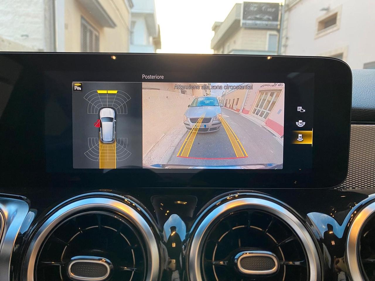 MERCEDES GLB 180 CDI SPORT NAVI CAM LED 2021