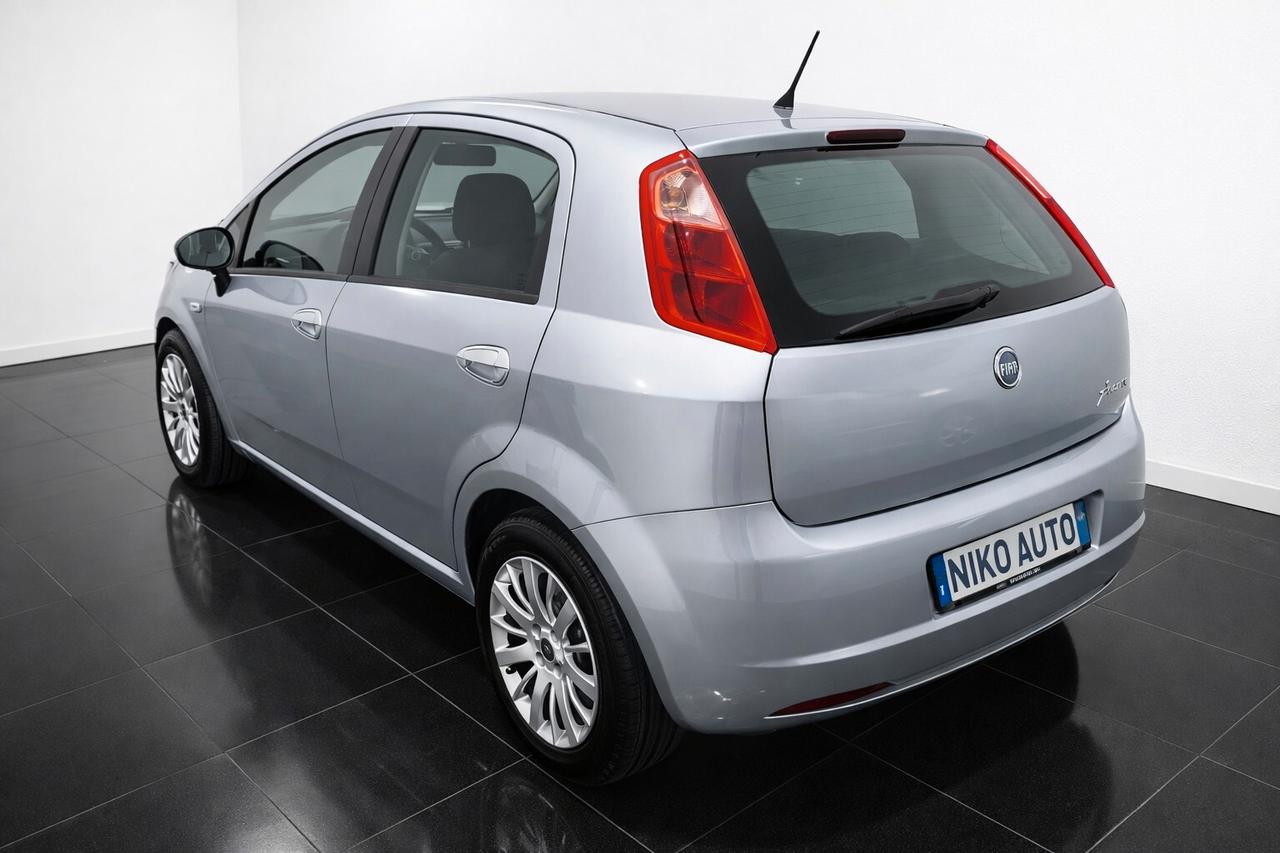 Fiat Grande Punto 1.3 MJT 90 CV 5P Emotion NAVI TEL NEOPAT €4 CATTENA NUOVA