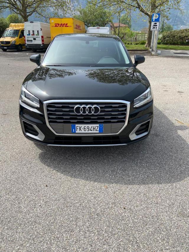AUDI Q2 1.6 TDI Business Design