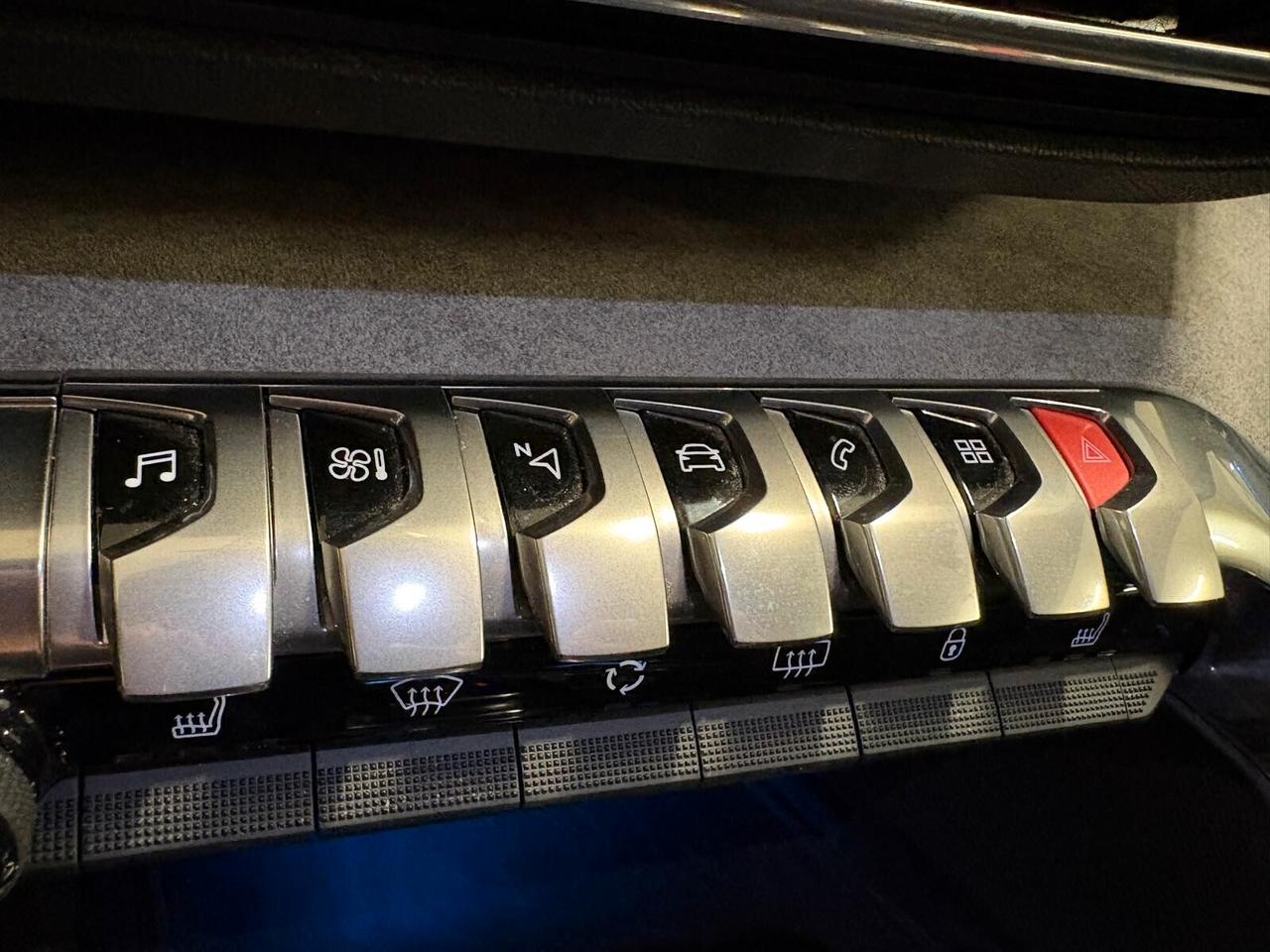 Peugeot 3008 GT PACK BlueHDi 130 EAT8 SPOTICAR