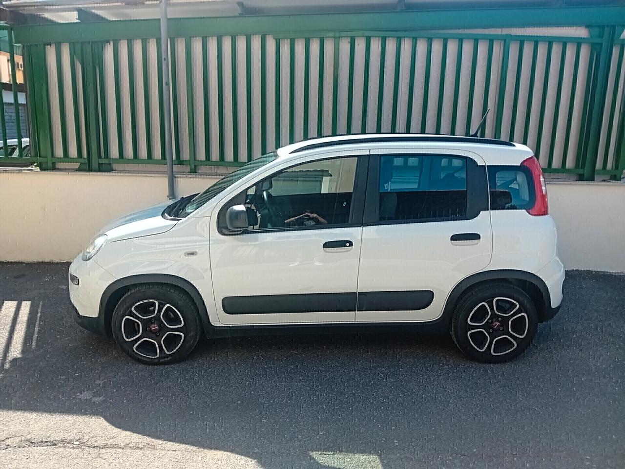 Fiat Panda 1.0 FireFly S&S Hybrid Red