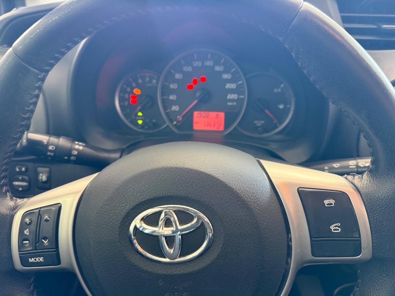 Toyota Yaris 1.0 Benzina 5 porte Lounge